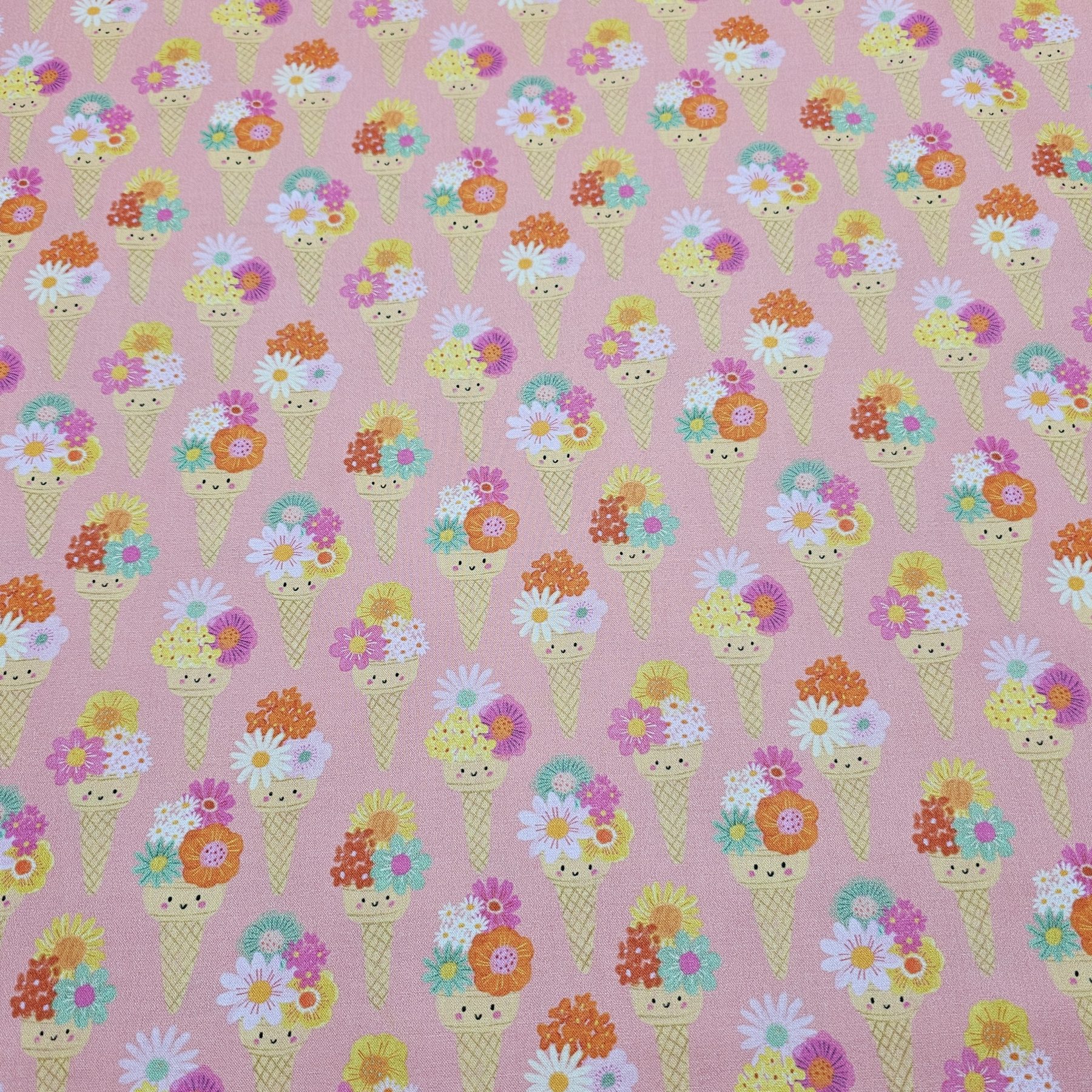 Dashwood Studio - Bee Happy by Kate McFarlane - D016