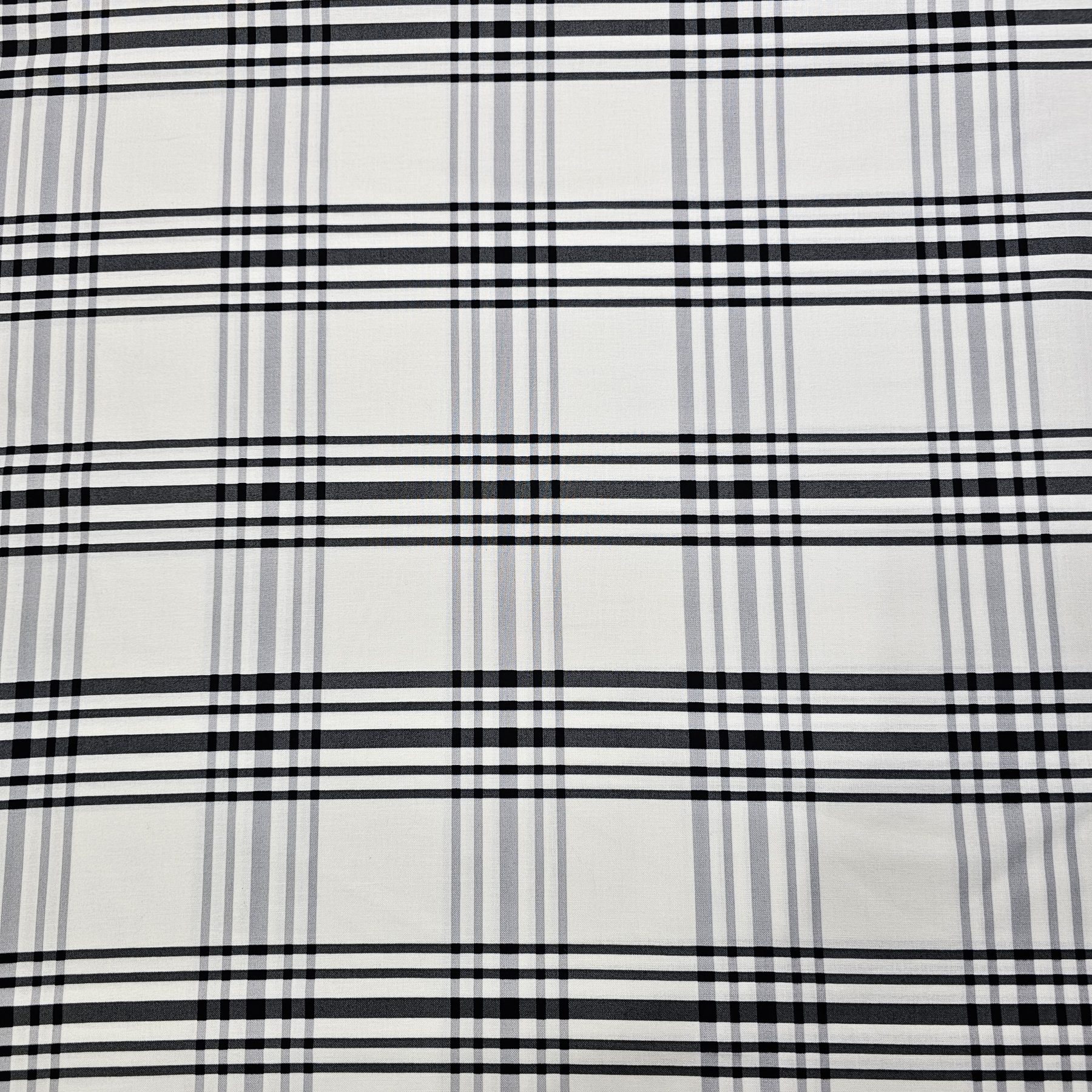 Riley Blake - Fleur Noire Fabric - RB041