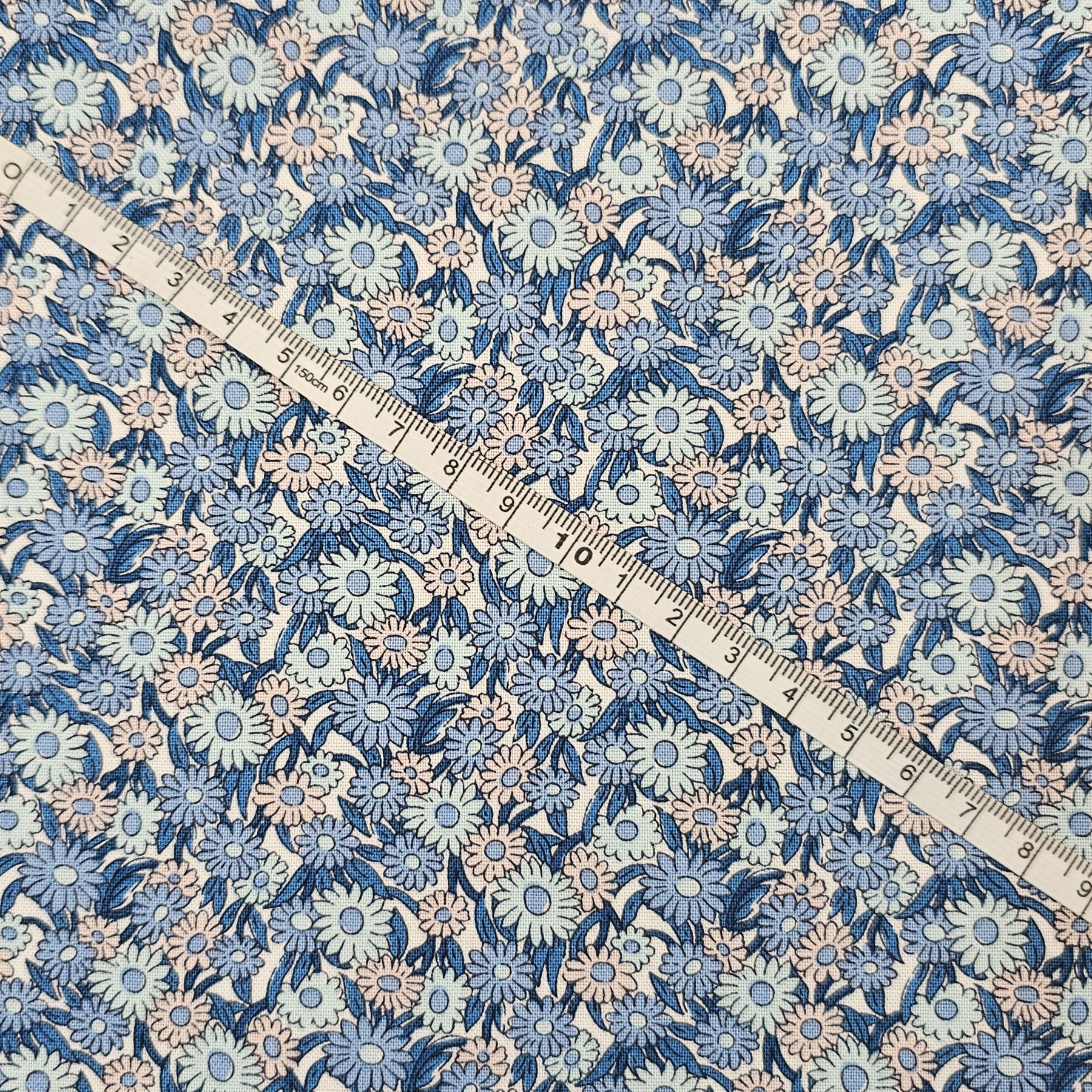 Liberty - Lasenby Cotton - Marguerite Meadow -  L286