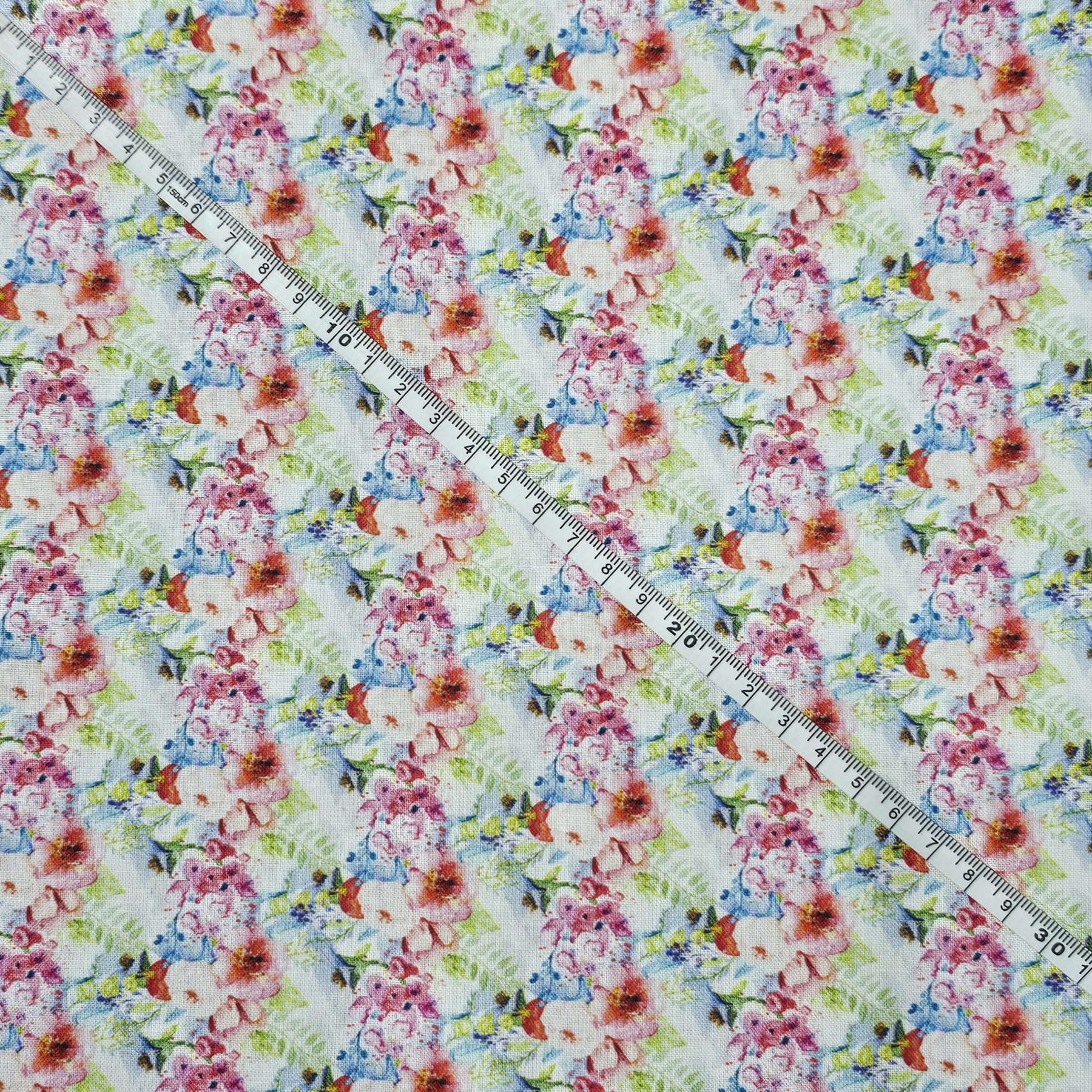 Crafty Fabrics - Small Flowers Design - CC064
