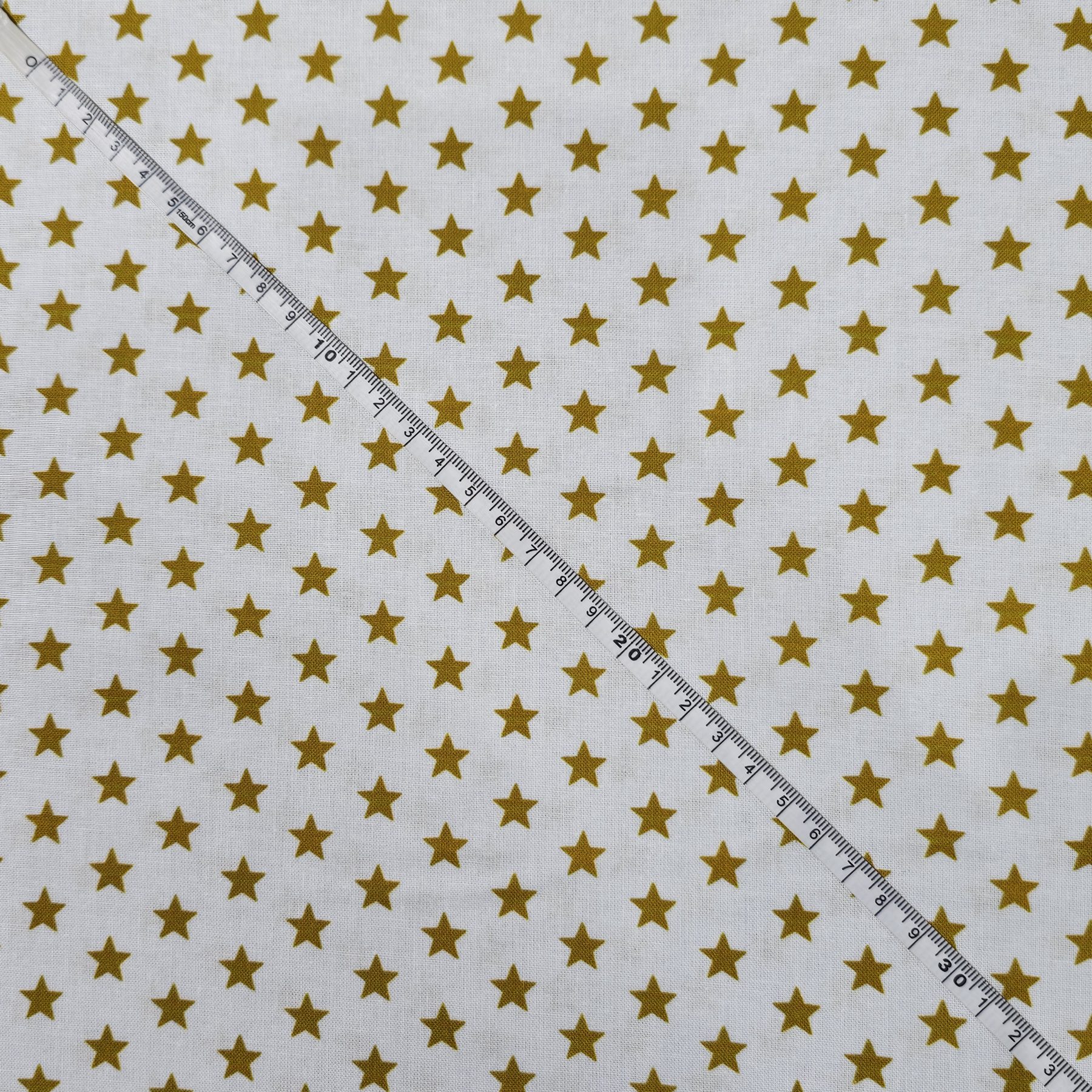 Crafty Fabrics - Small Stars Design - CC121