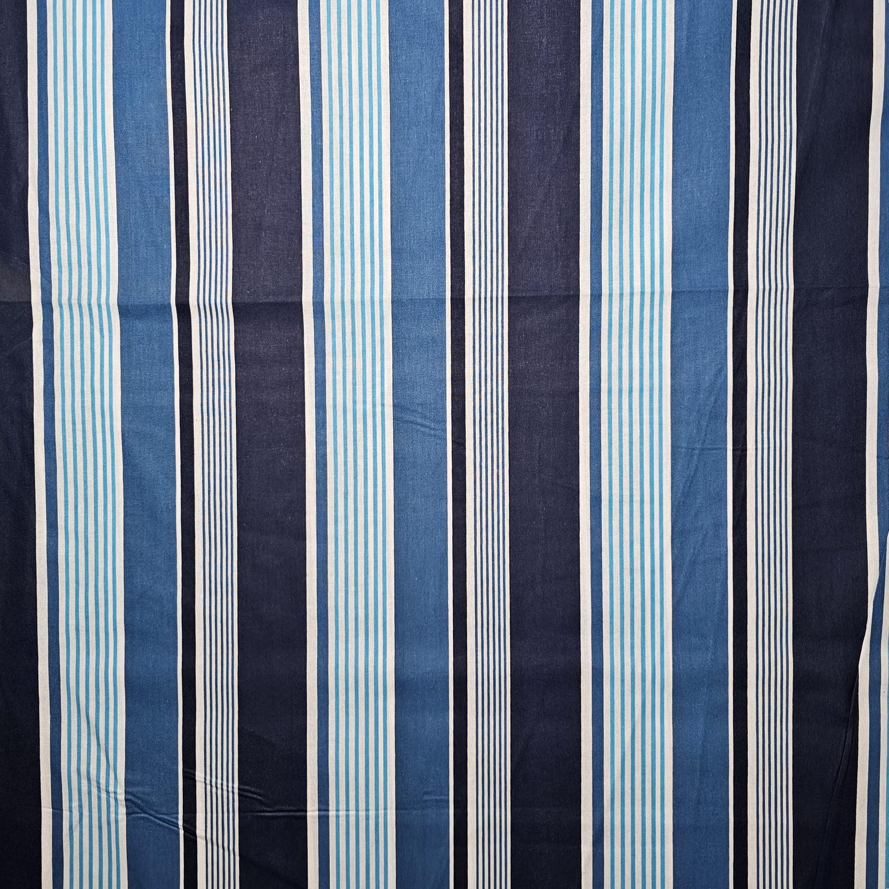 Crafty Fabrics - Vaeagno Design - CC155