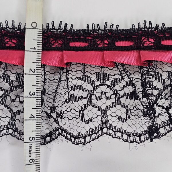 Medium Black & Pink Lace Trimmings - 3 metres - TP3005