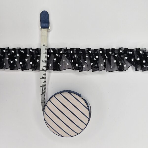 Medium Black & White Lace Trimmings - 3 metres - TP3010