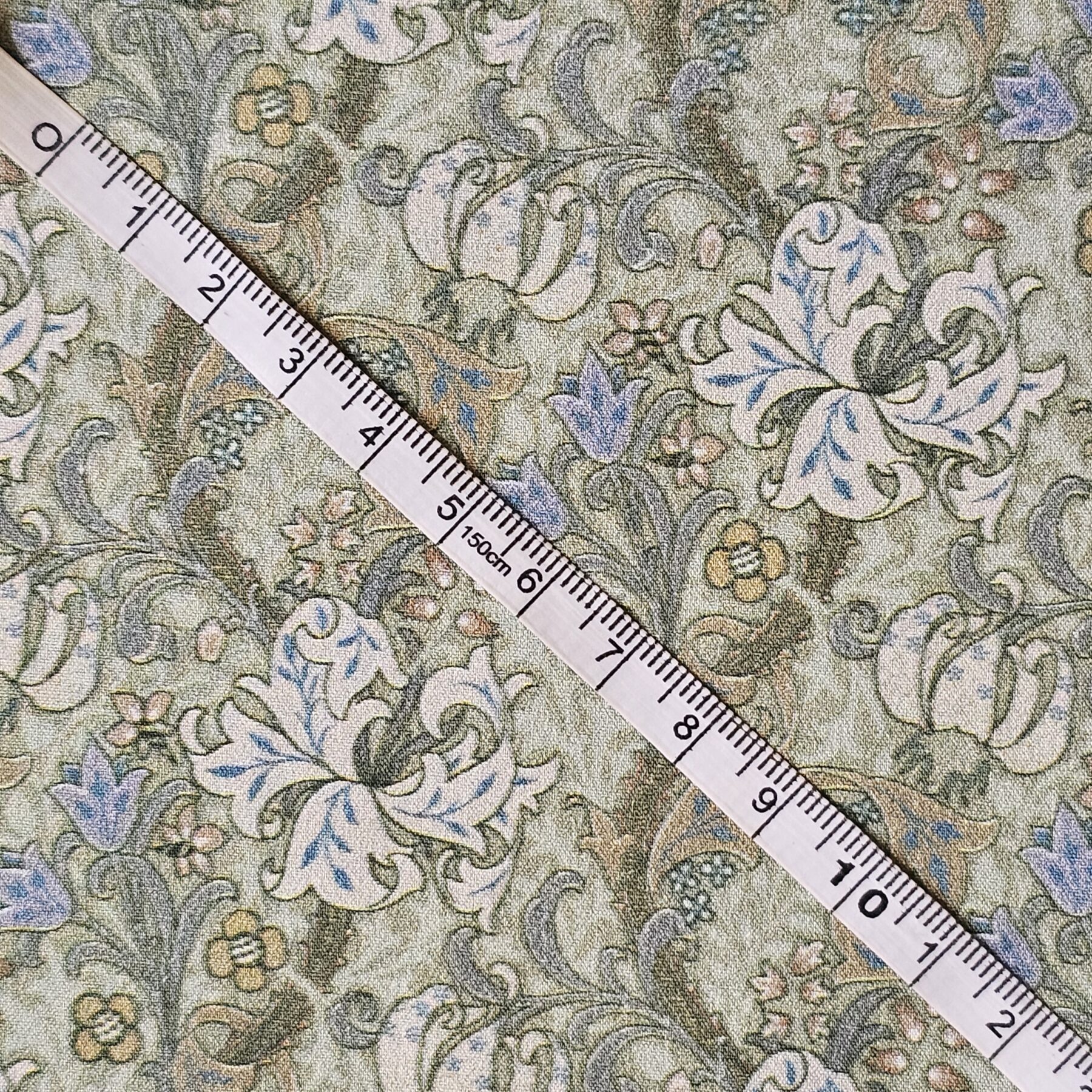 William Morris - Golden Lily - Juniper - CC002