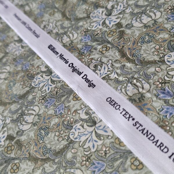 William Morris - Golden Lily - Juniper - CC002