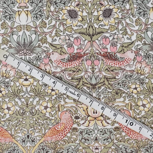 William Morris - Strawberry - Thief Blossom - CC013